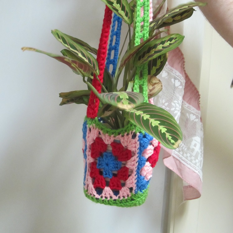 crochet waiting for spring hanger